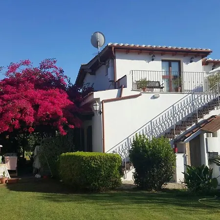 Comfortable In 50 Sqm, Sea View, Garden *