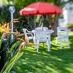 Apartment Comfortable In 50 Sqm, Sea View, Garden Capitana