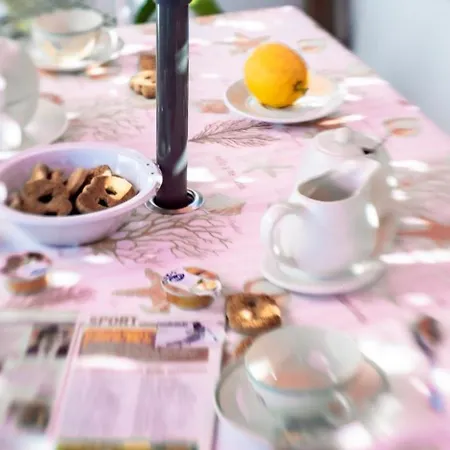 Comfortable In 50 Sqm, Sea View, Garden Апартаменты *