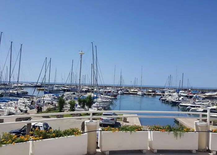 Comfortable In 50 Sqm, Sea View, Garden *